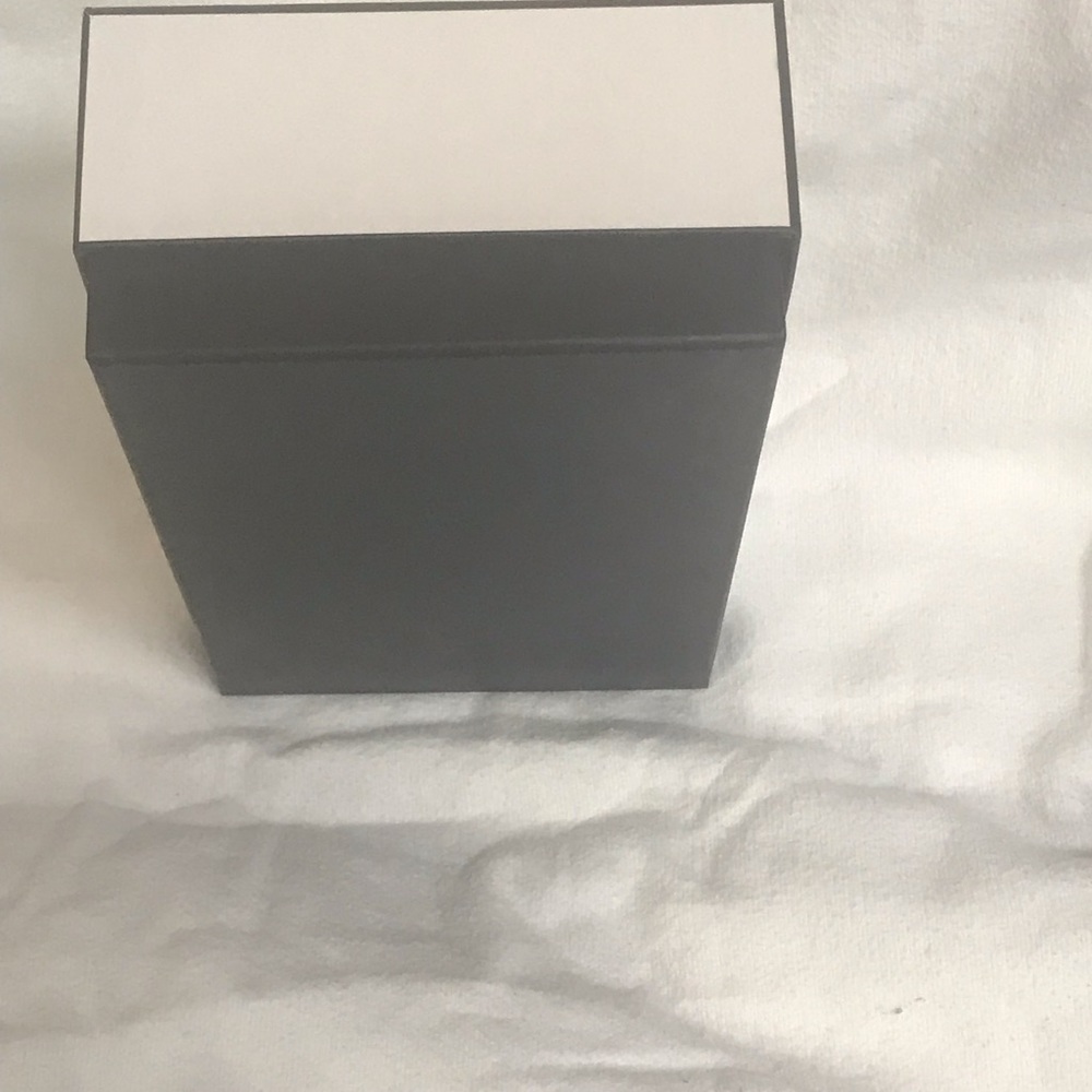 Chanel Box - Picture 8 of 10